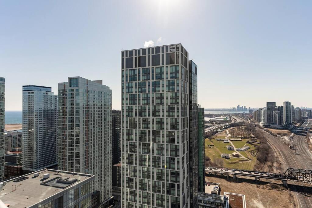 Luxury Downtown Lakeview & City View Condo Toronto Luaran gambar
